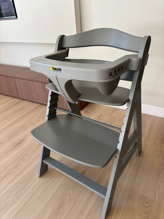 Krzesłko dla dziecka do karmienia Hauck alpha grey