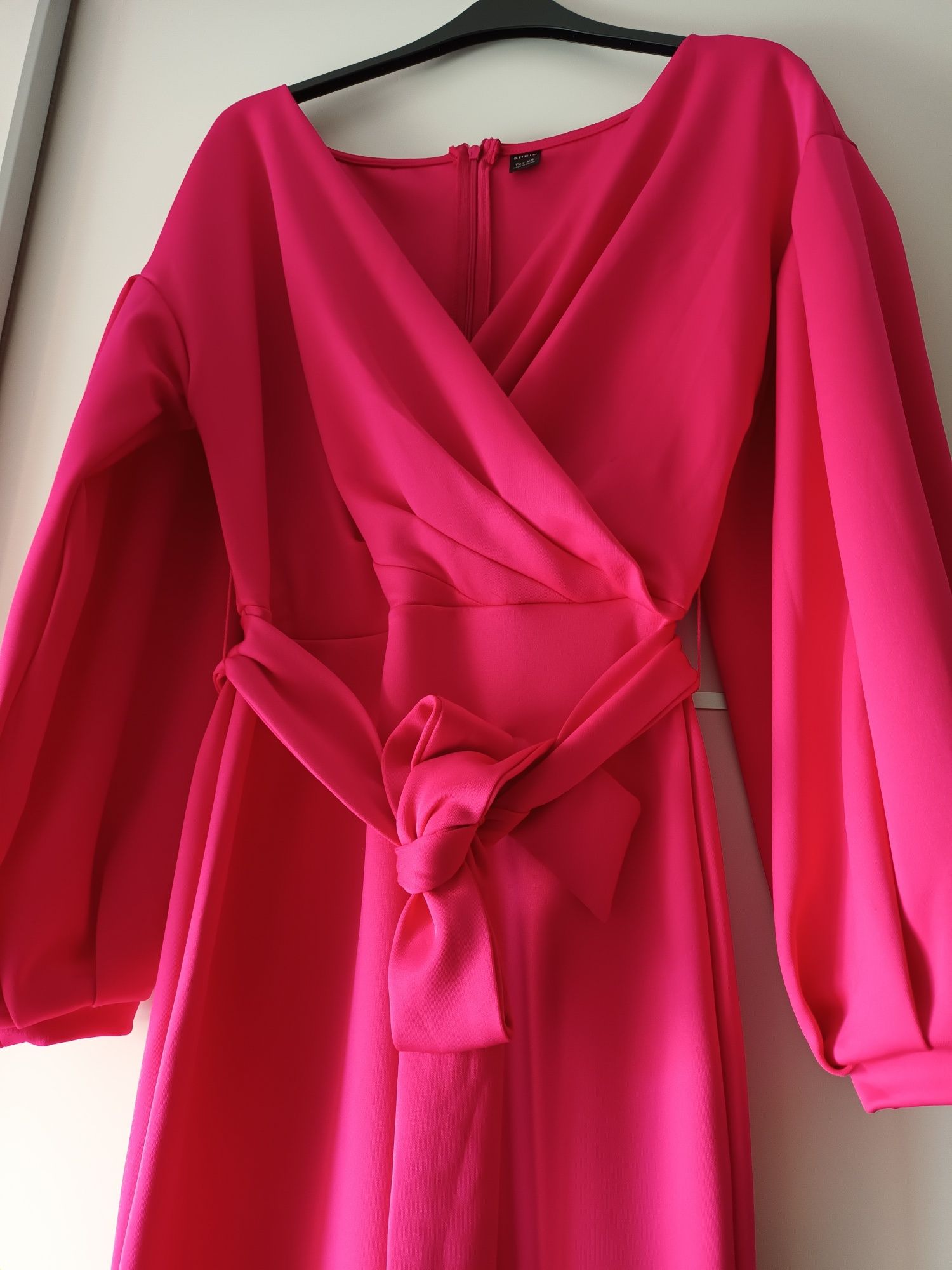 Vestido comprido rosa forte