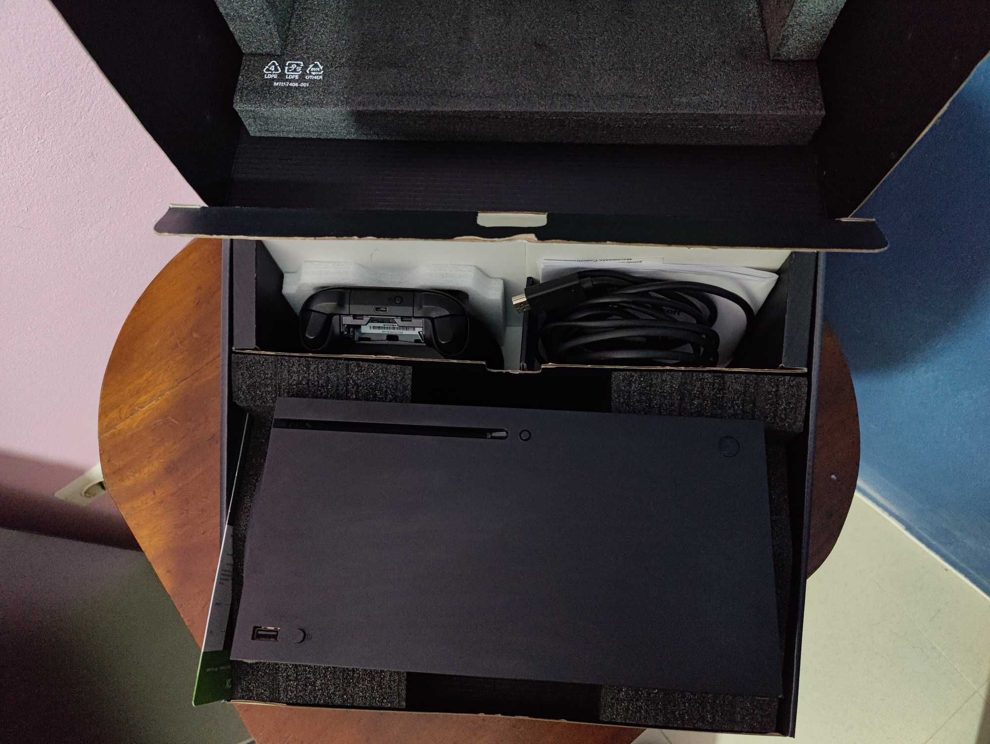 Microsoft Xbox Series X 1TB + comando com bateria - c/caixa e garantia