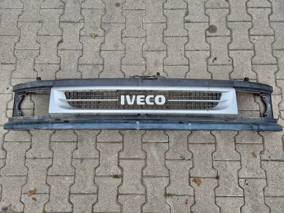 ATRAPA PAS WZMOCNIENIE PRZÓD IVECO DAILY III 99-06r.