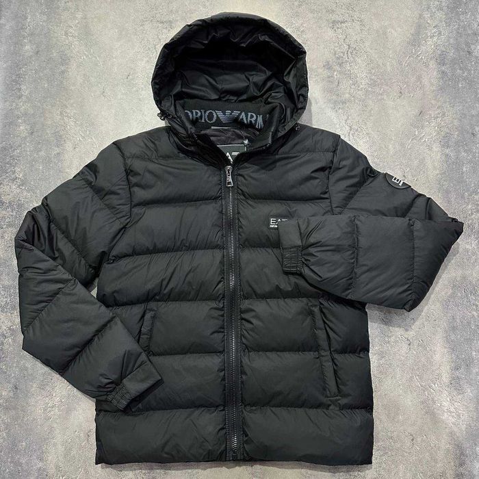 Чоловіча зимова куртка Армані)