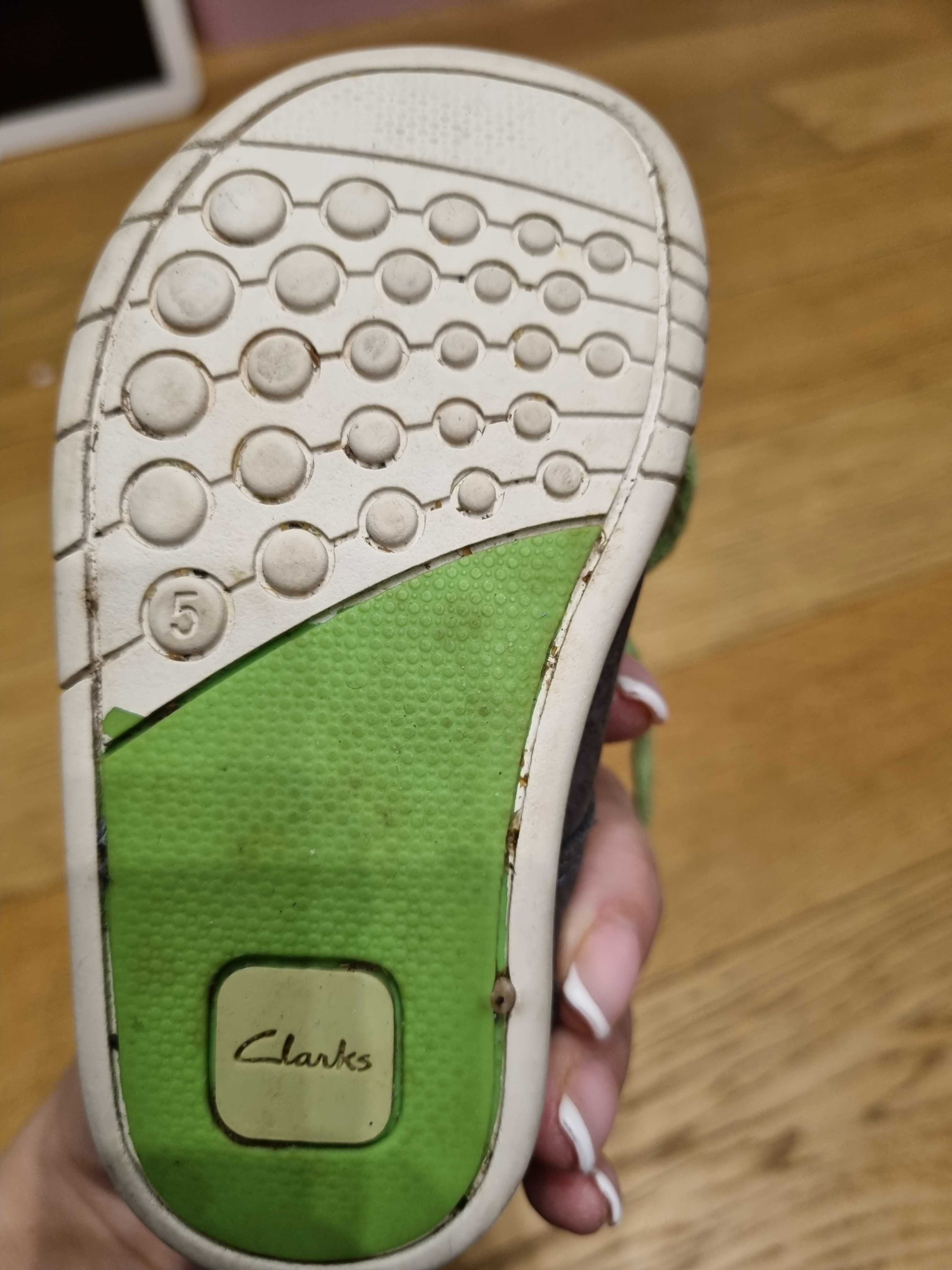 Buciki chłopięce Clarks roz. 21, skórzane