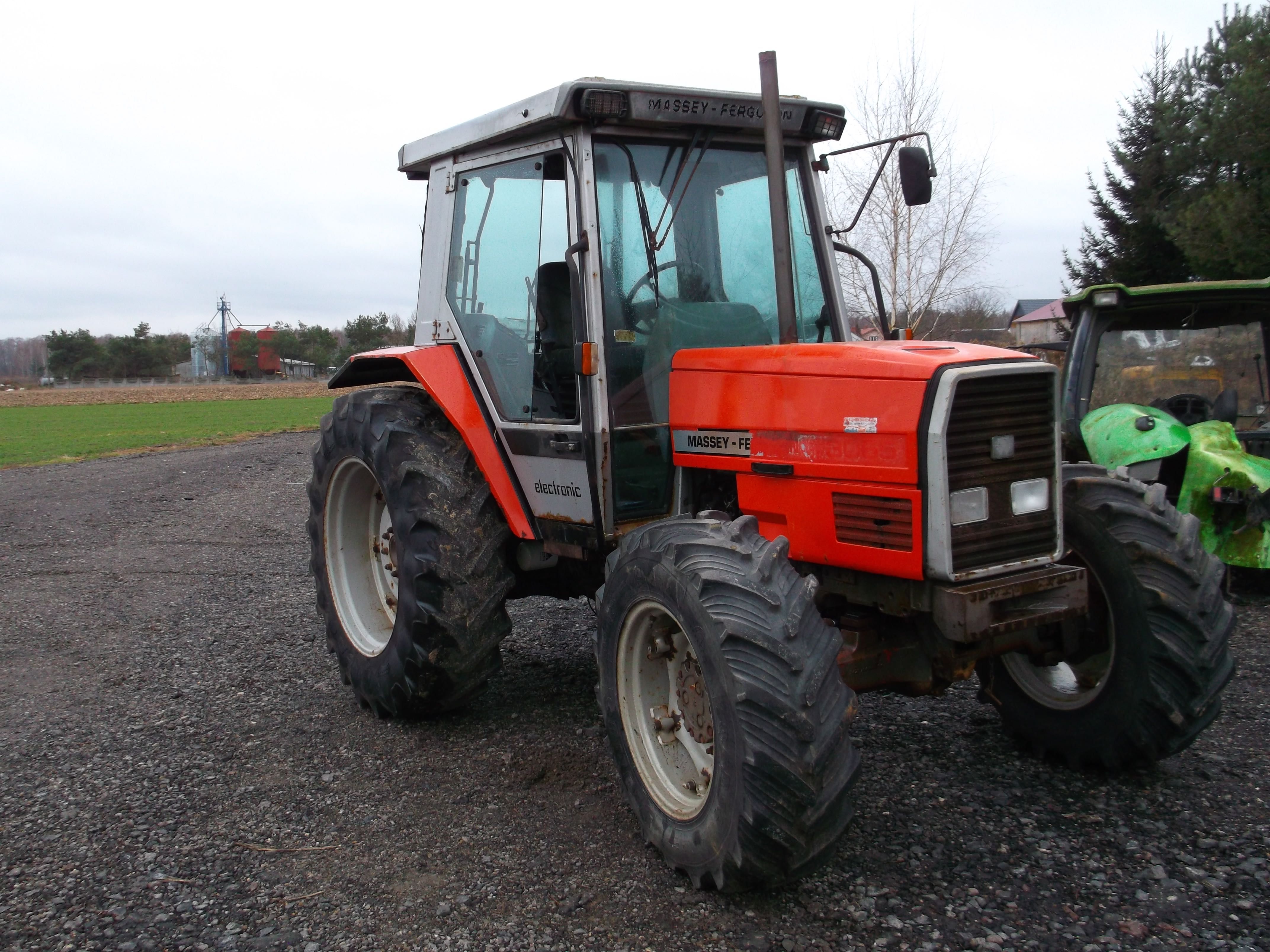 Massey Ferguson 3050,3060,3065-podnośnik,kabina,most,maska,skrzynia-