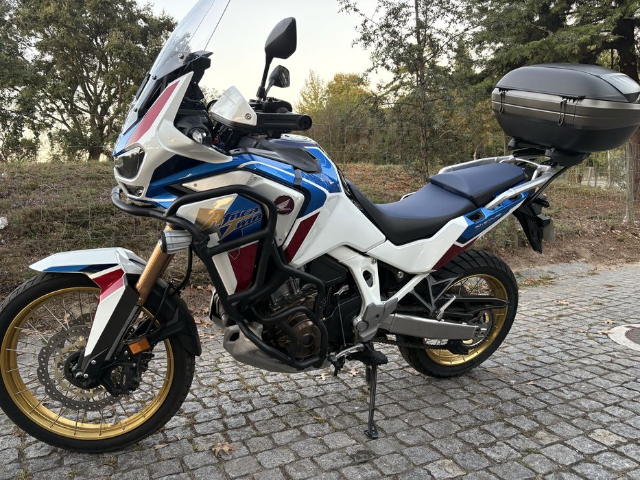Honda África Twin 1100 ( com entrega )
