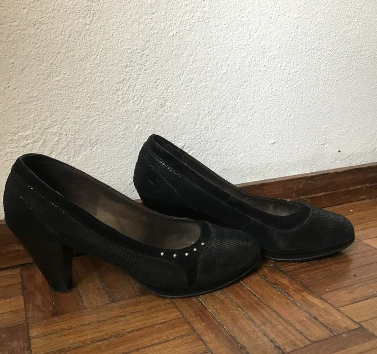 Sapato salto alto confortável