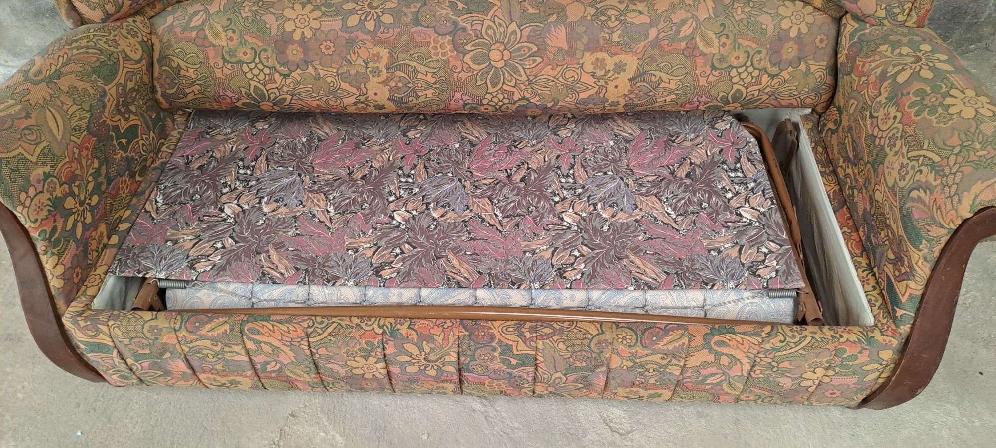Conjunto sofás 2 maples + sofa cama