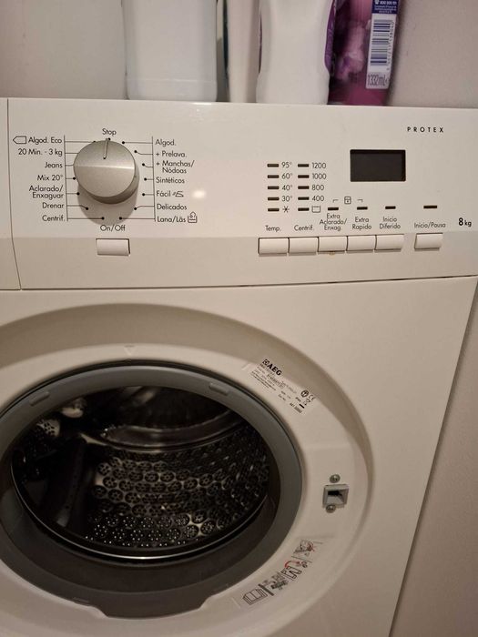 Maquina de lavar roupa AEG 8 kg