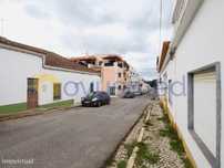 Apartamento T2 com garagem no rés-do-chão em Tunes