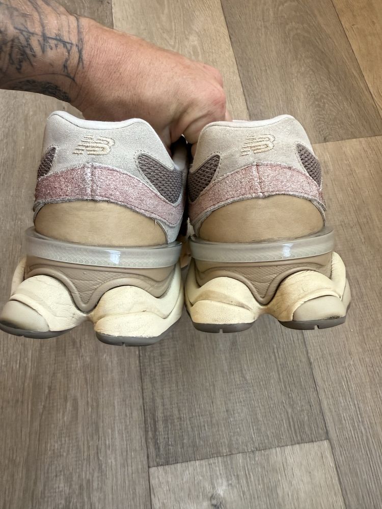 Кросівки New Balance U9060