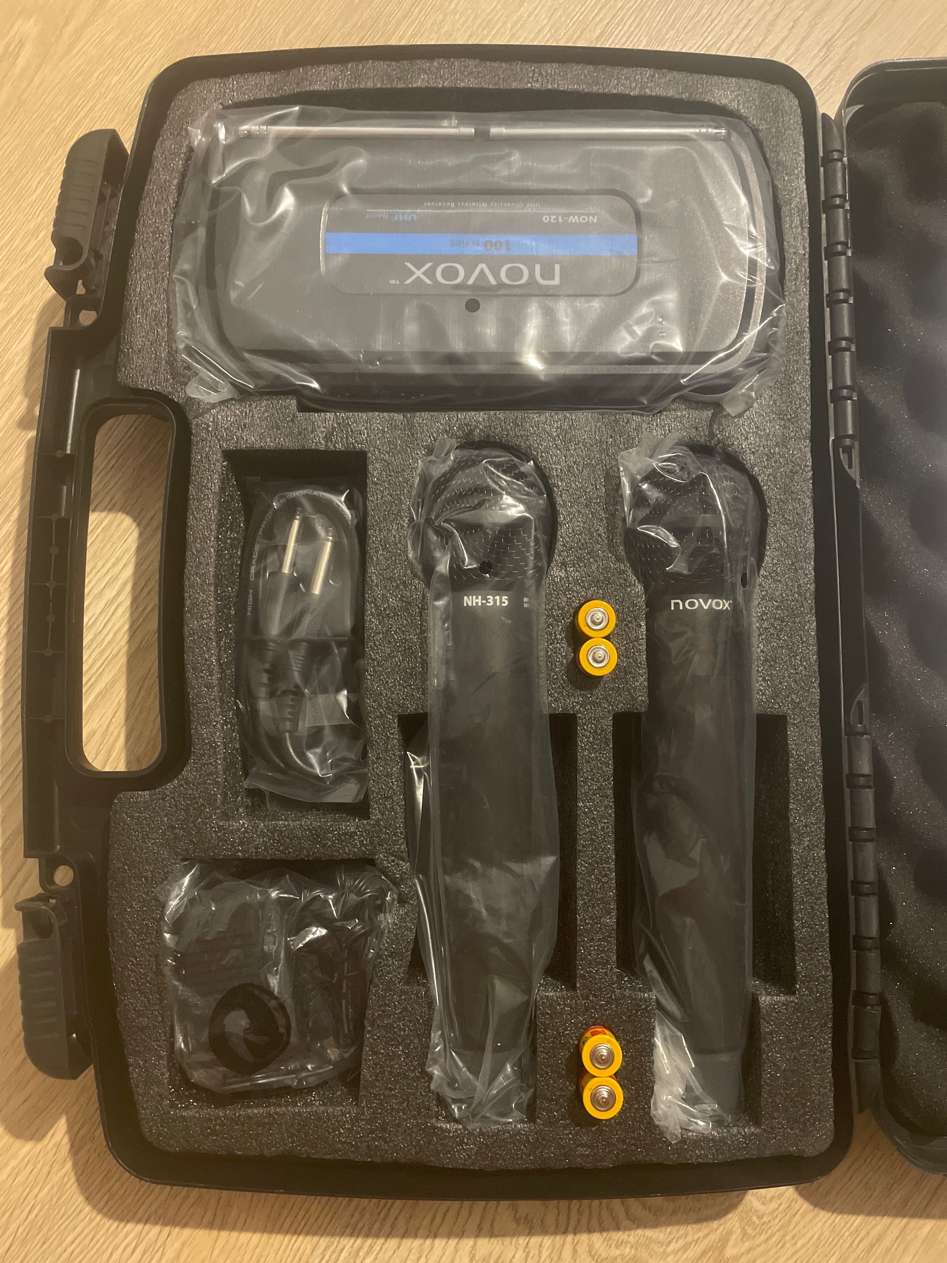 Novox 120 podwójny system bezprzewodowy z mikrofonami do ręki.