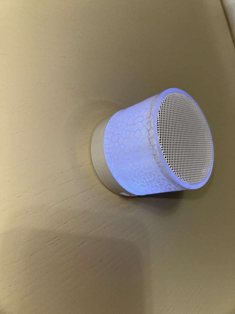 Портативная Bluetooth колонка акустика