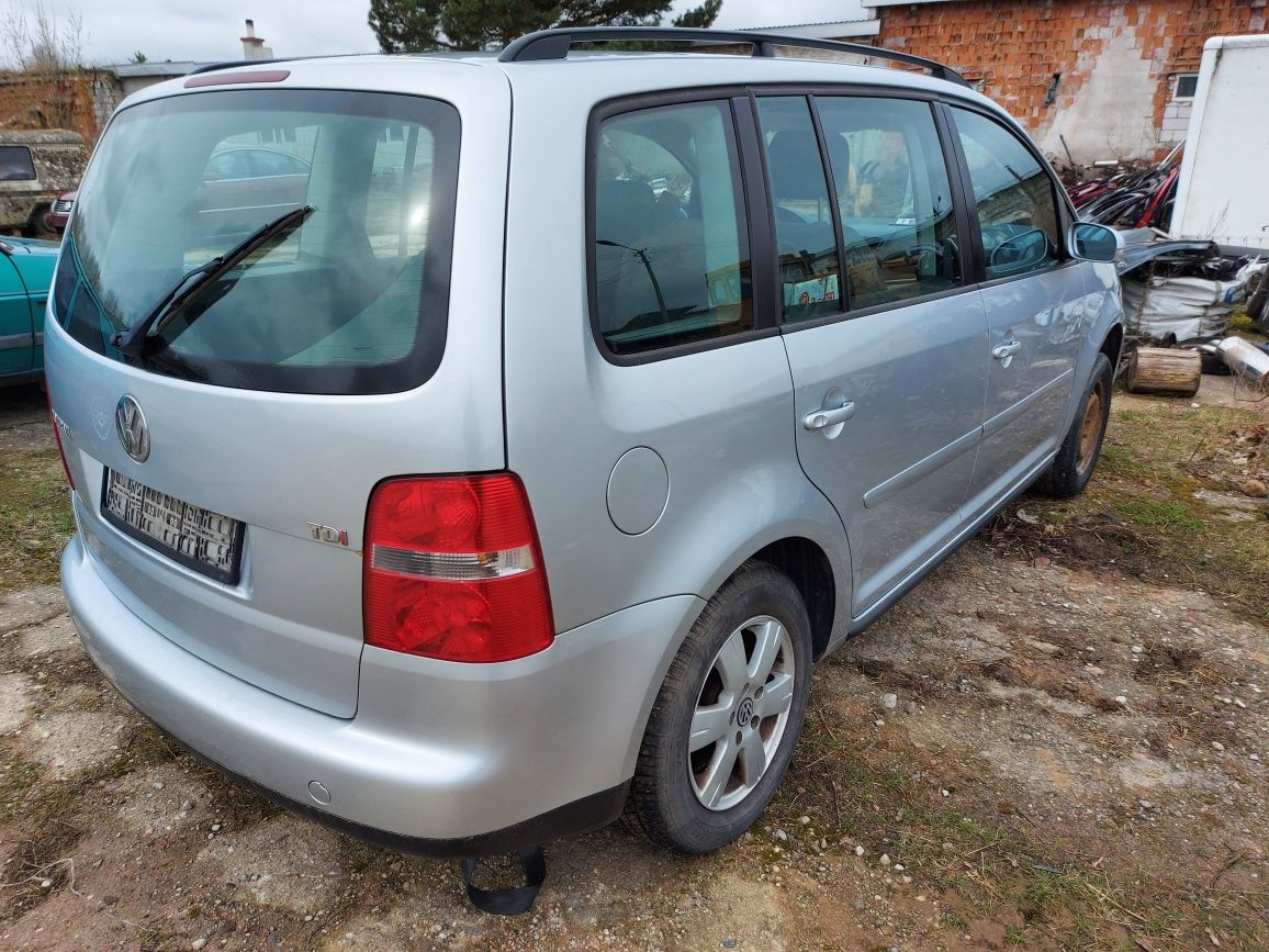 Vw touran 1.9 tdi AVQ na części la7w