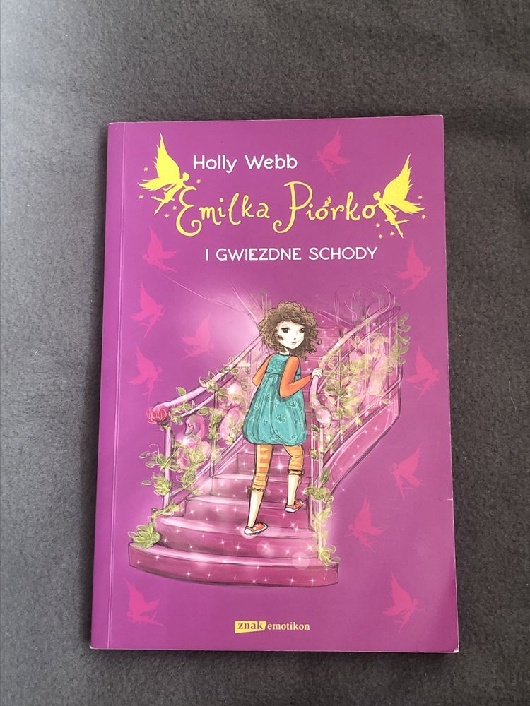 książka „Emilka Piórko i gwiezdne schody” Holly Webb