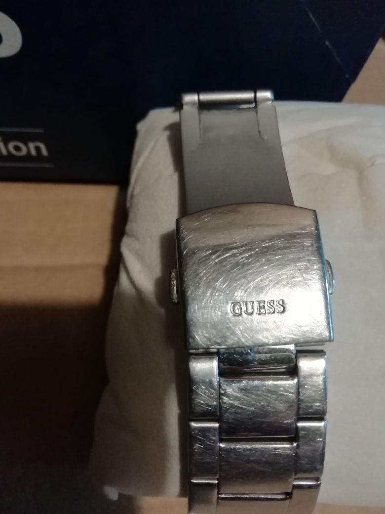 Zegarek GUESS W0668G7.