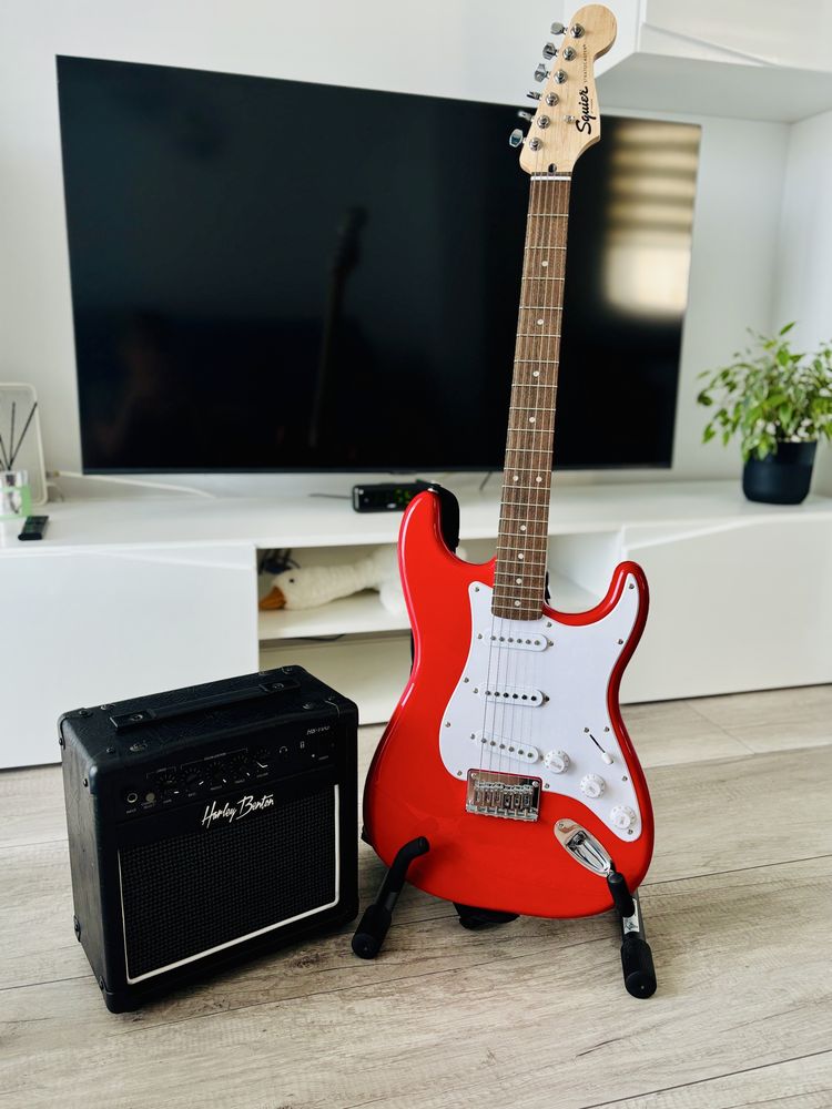 Sprzedam gitarę elektryczną Squier – stan idealny, użyta raz!