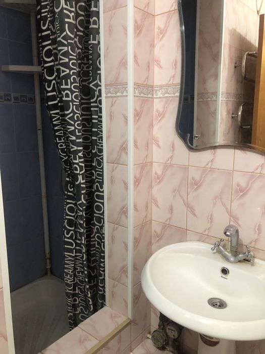 Оренда 2 кімн.квартири 2/9 вул.Лукьяненко