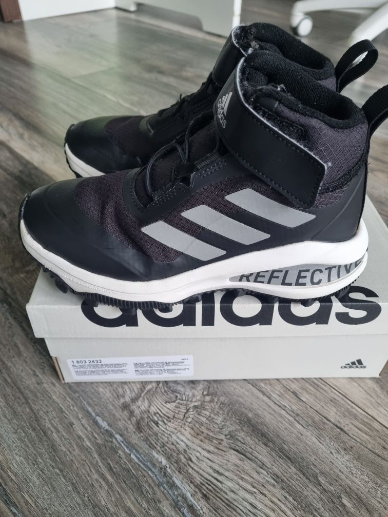 Czarne buty Adidas
