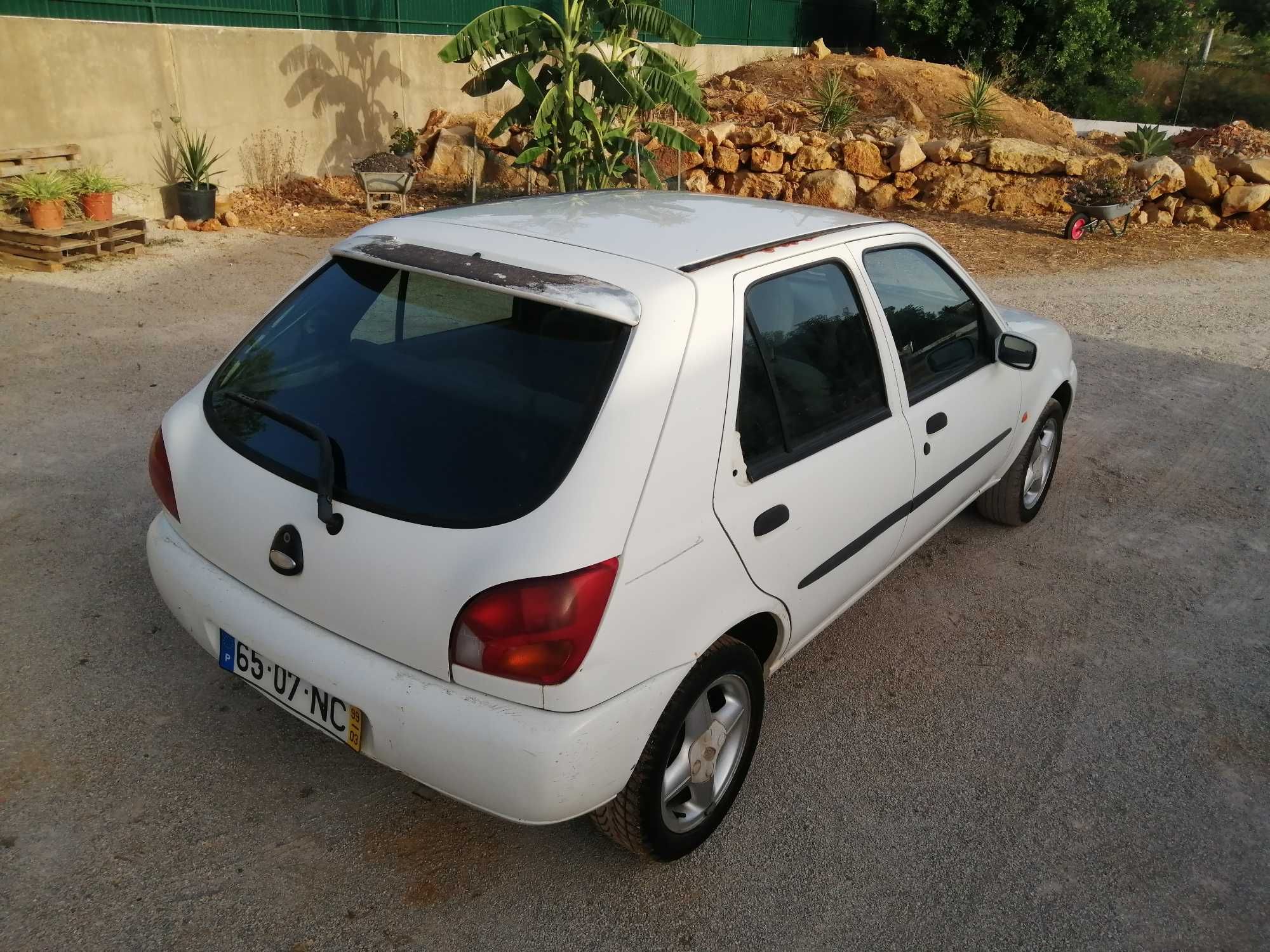 Ford Fiesta 158.000km 1ºdono