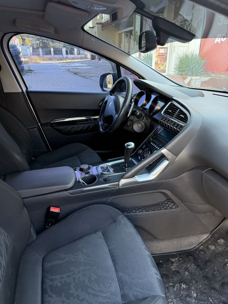 Авто Пежо Peugeot 3008