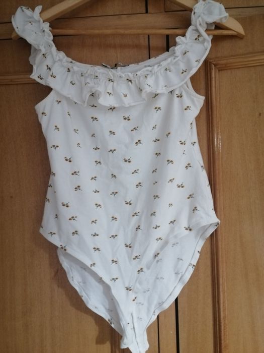 Body branco flores