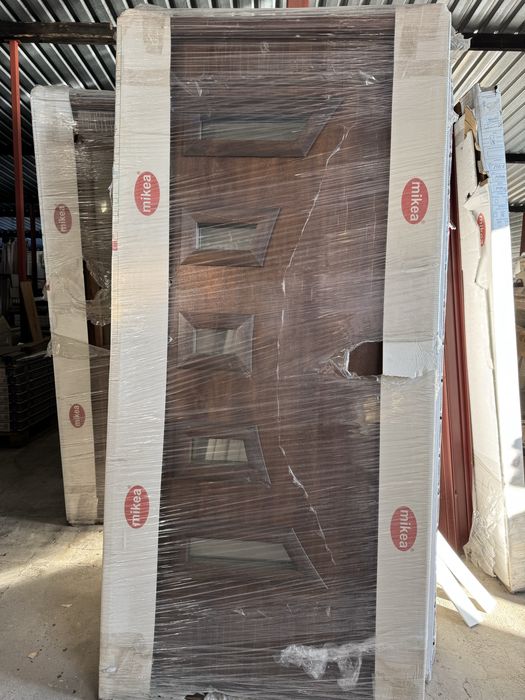 drzwi zewnętrzne ocieplane Mikea metalowe 90 orzech Violin