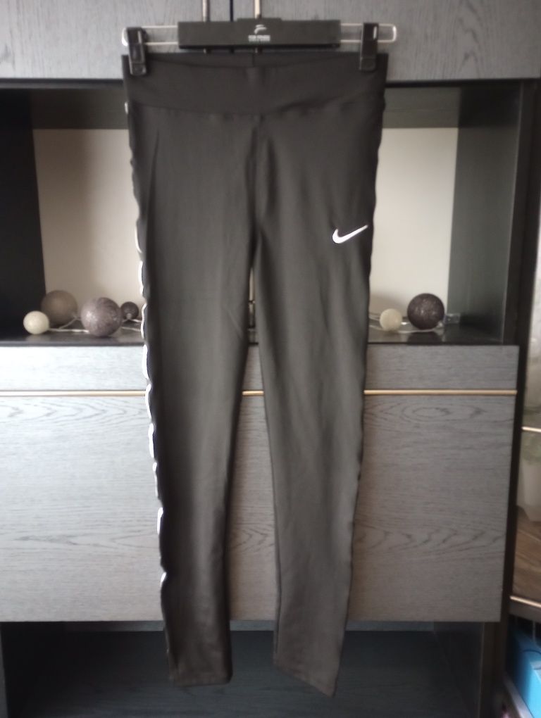 Legginsy damskie Nike S, M