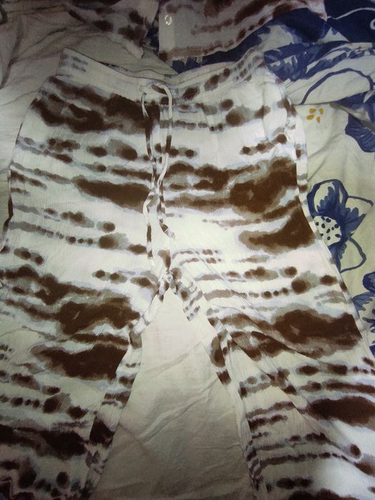 Conjunto de camisa e calça