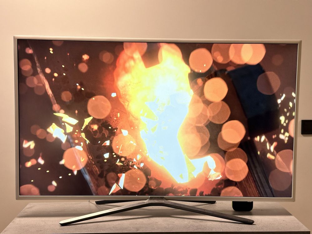 Телевізор Samsung 49 дюймів Smart TV UE49K5510AW