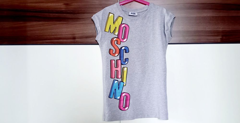 Moschino, rewelacyjna tunika dresowa na krótki rękaw, roz. 128cm