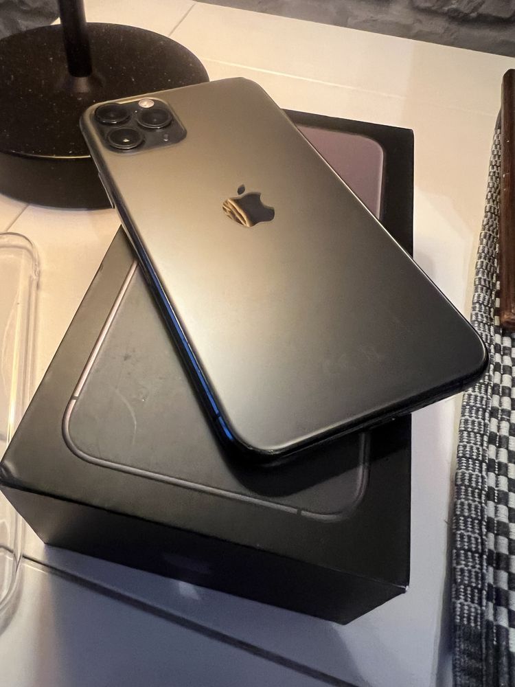 iPhone 11 Pro • Bateria Apple 100% • Zadbany