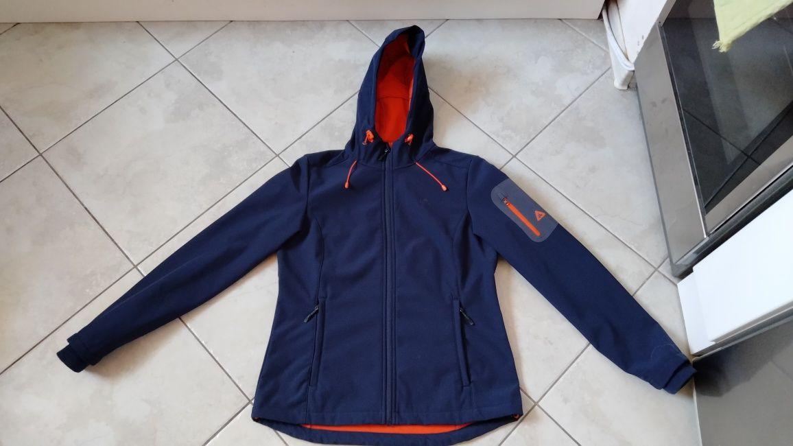 Niemiecka kurtka Softshell 38/40