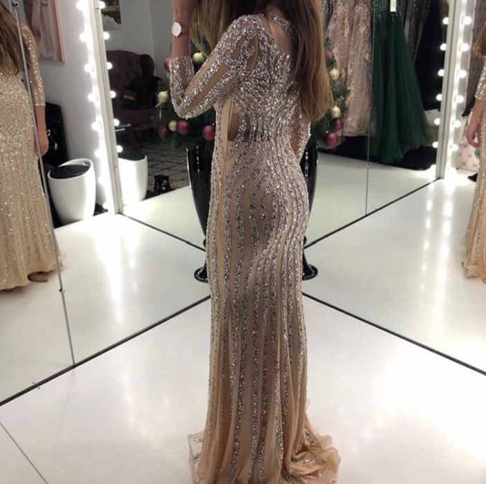 Продам вечерние Платье