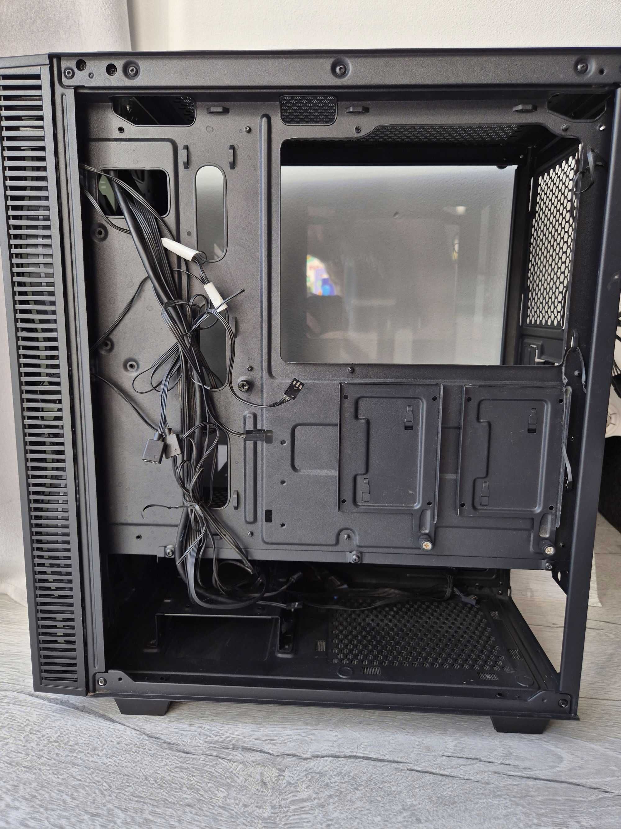 E-ATX/TX Корпус GameMax Black Hole (A-RGB). Trade-in