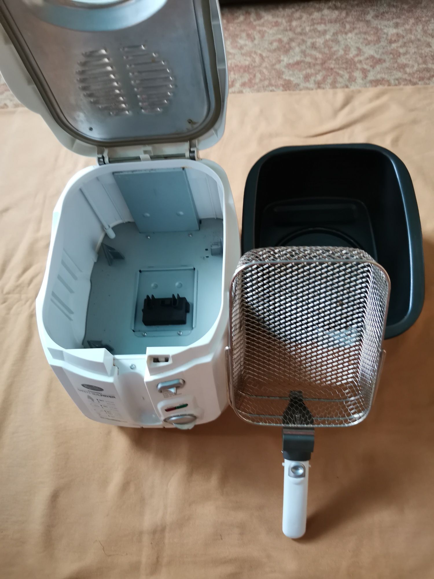 Електрофритюрниця Breville мод. DF 4A