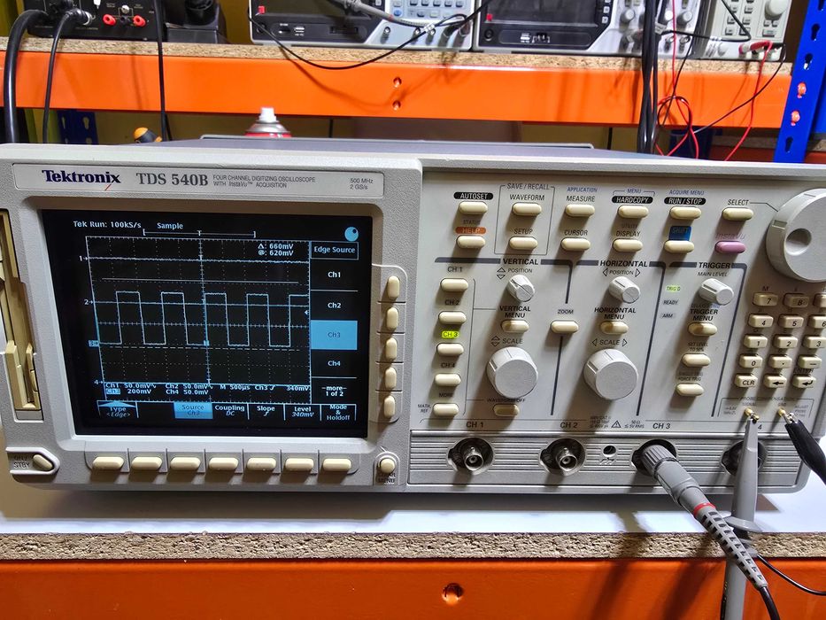 Oscyloskop cyfrowy Tektronix TDS540B 500MHz; 2GS/s czterokanałowy