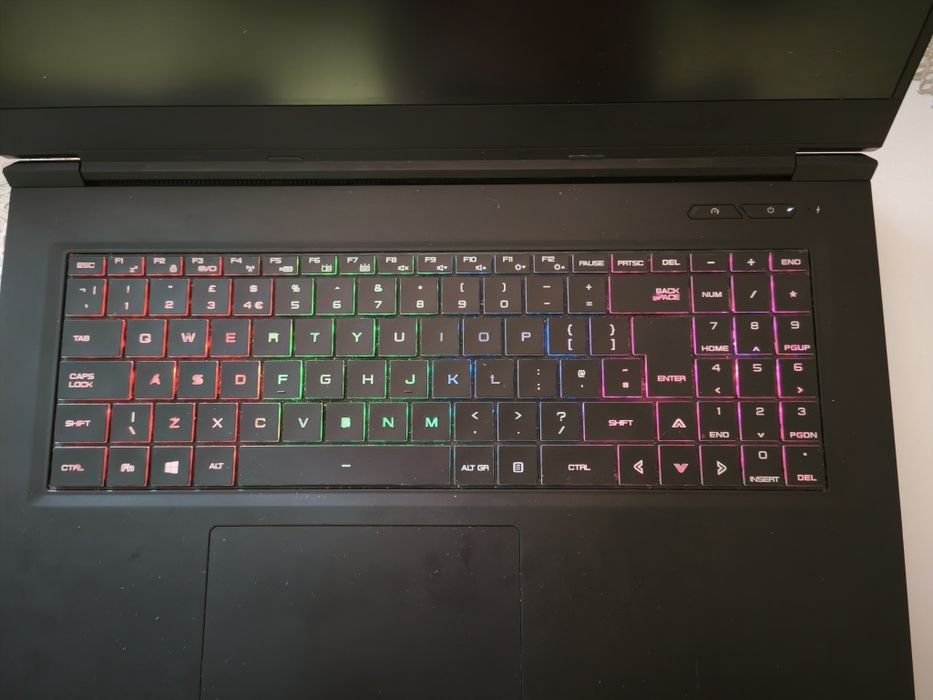 Laptop PCSpecialist i7 10875h rtx 3060