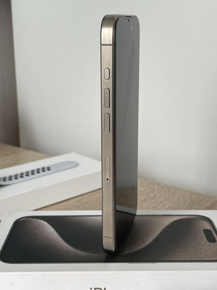 Iphone 15 pro Natural Titanum 256Gb Stan Perfekcyjny Na Gwarancji