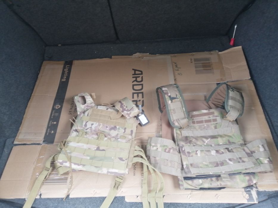 продам 4 плитоноски в хорошем состоянии