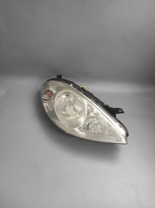 MERCEDES A-Klasa W169, OE: 169.8200.261, Lampa przednia prawa, Europa!