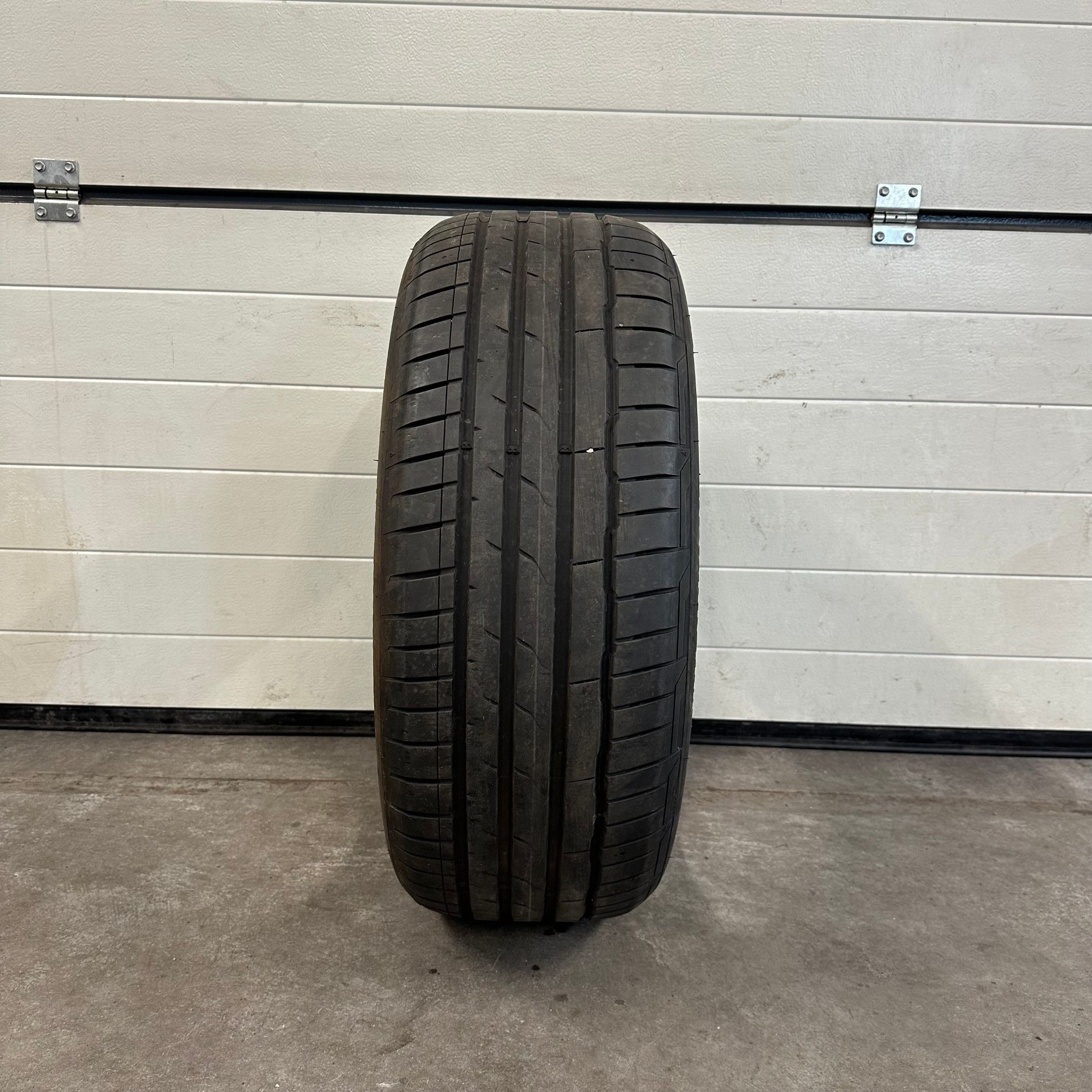 Opona Hankook Ventus S1 evo3 - 235/50/20