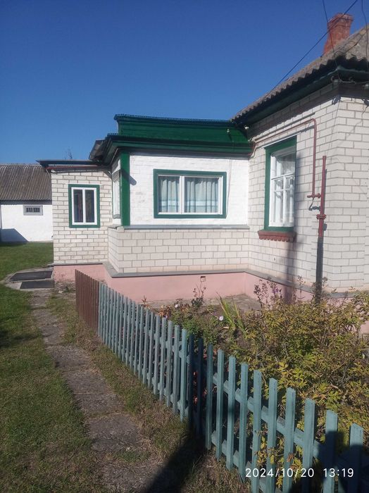 Продам будинок в селі Пирогівці Прилуцького району
