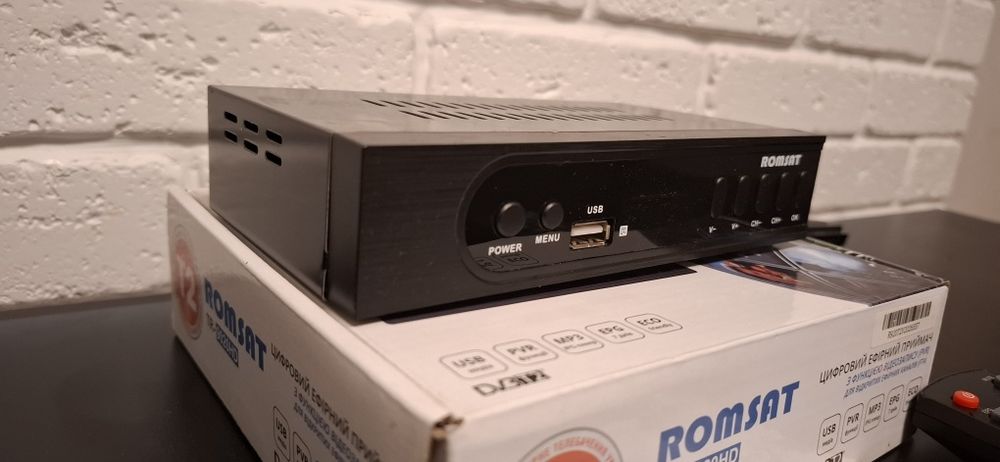 Тюнер Romsat 9020HD