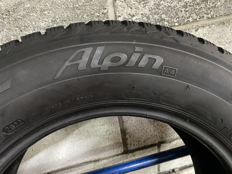 Зимові шини 215/65 R16 (98H) MICHELIN