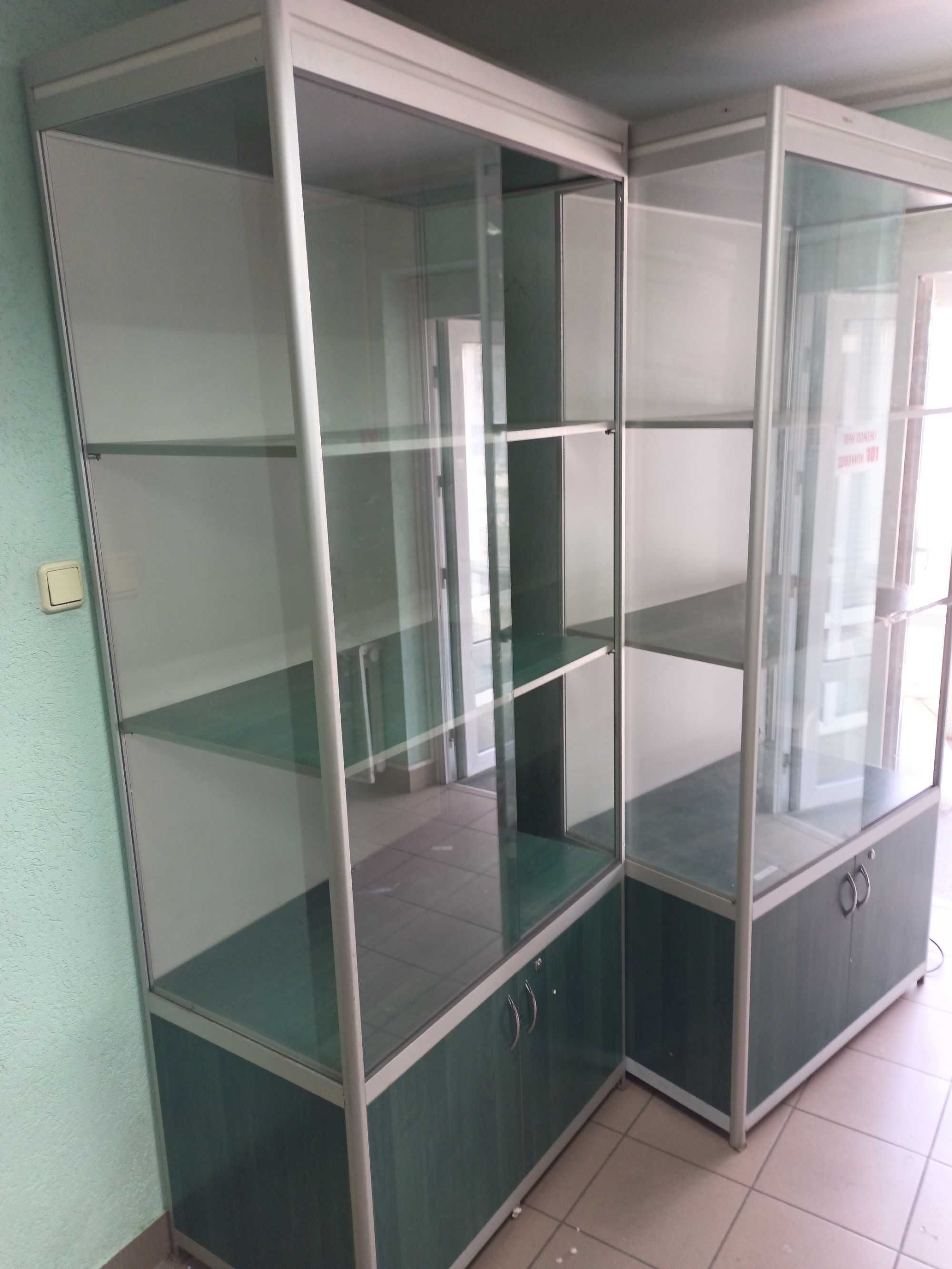 Торгове обладнання Меблі Полки Шафи Стелажі для магазину офісу дома