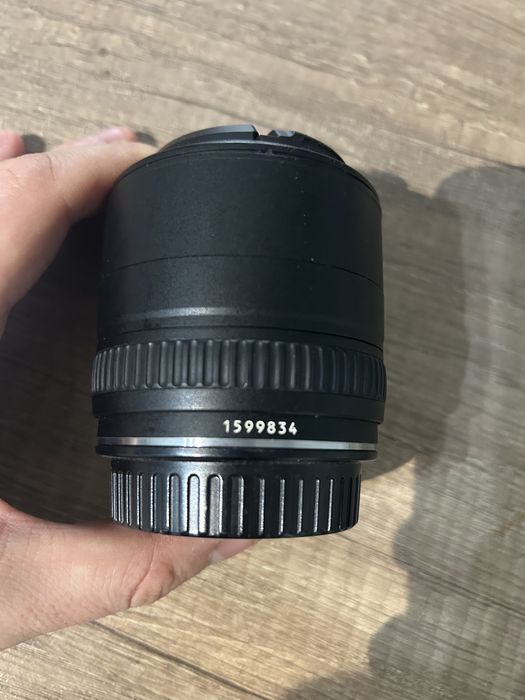 Canon 35-70 f3.5-4.5 A