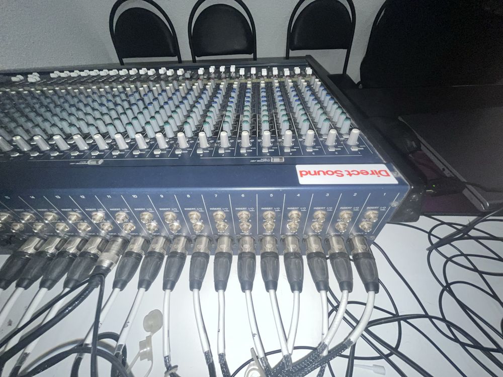 Мікшерний пульт YAMAHA MG 32/14FX