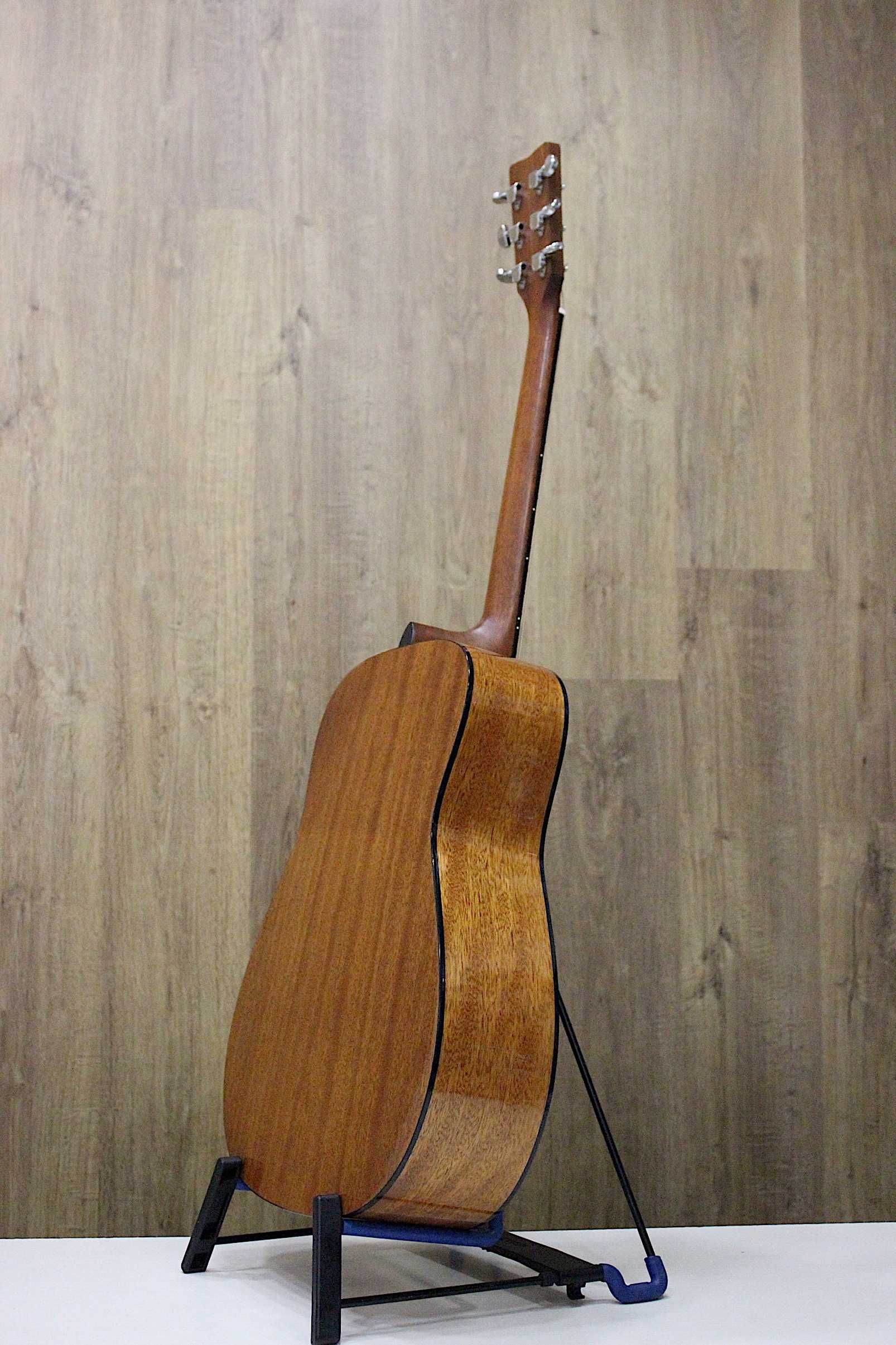 Акустическая гитара Yamaha FG-800 Цельный топ