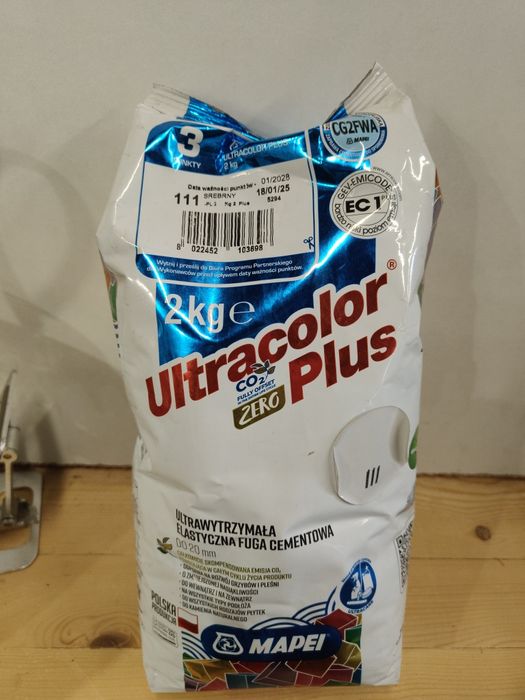 Fuga elastyczna Mapei Ultracolor Plus 111 srebrna 2 kg