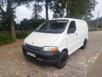 Toyota HiAce 3Lugares 249 mil klm