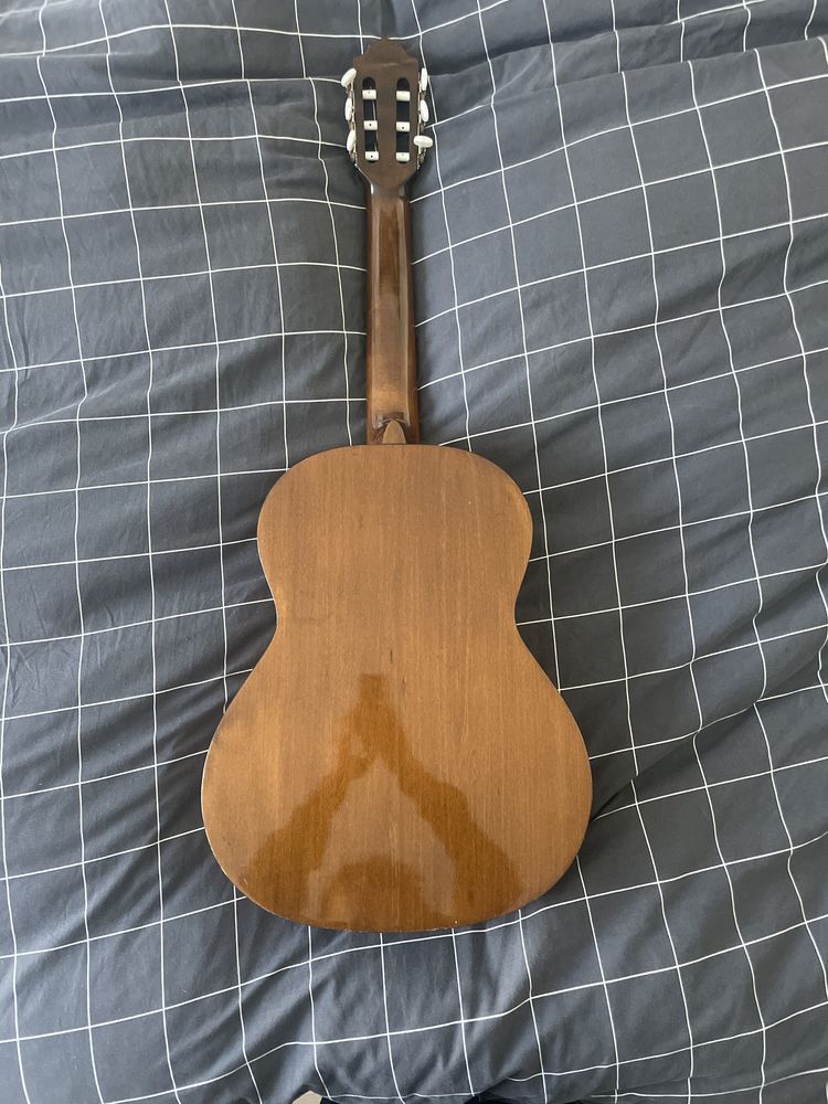 Guitarra GEWA Student series